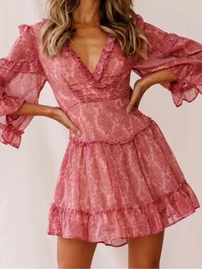 Saints + Secrets Pink Floral 3/4 sleeve Back lace up Dress size S